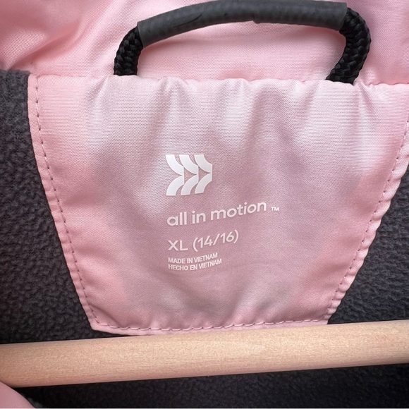 All in Motion Pink Puffy Winter Coat - Picture 5 of 11
